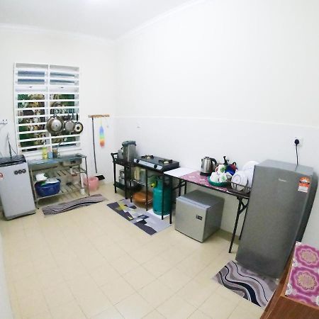 Ayna Homestay 5 Minutes To Marang Jetty מראה חיצוני תמונה